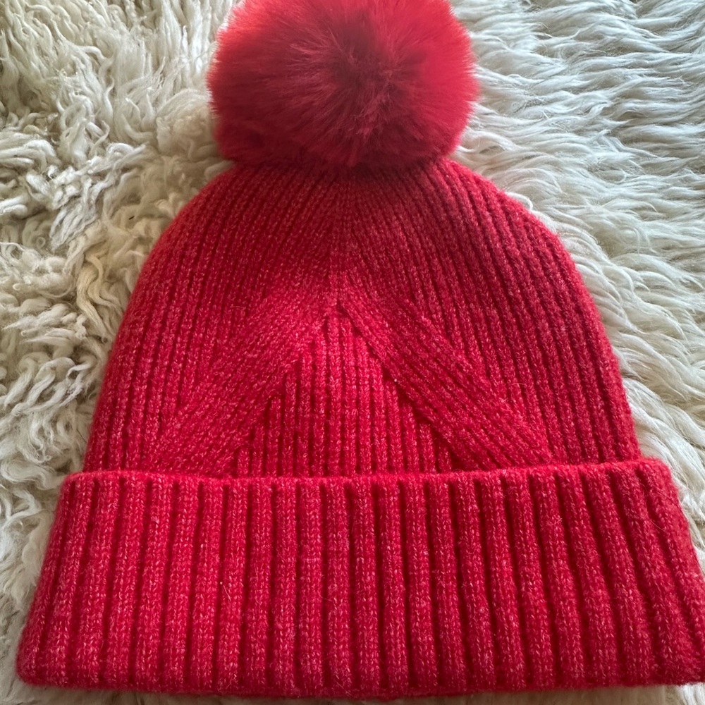 Vince Camuto Red Knit Pom-Pom Beanie